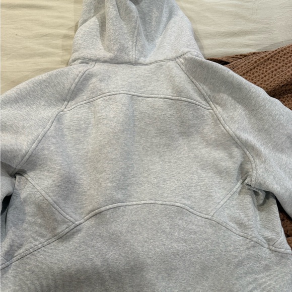 Lululemon Scuba Hoodie - Picture 5 of 6